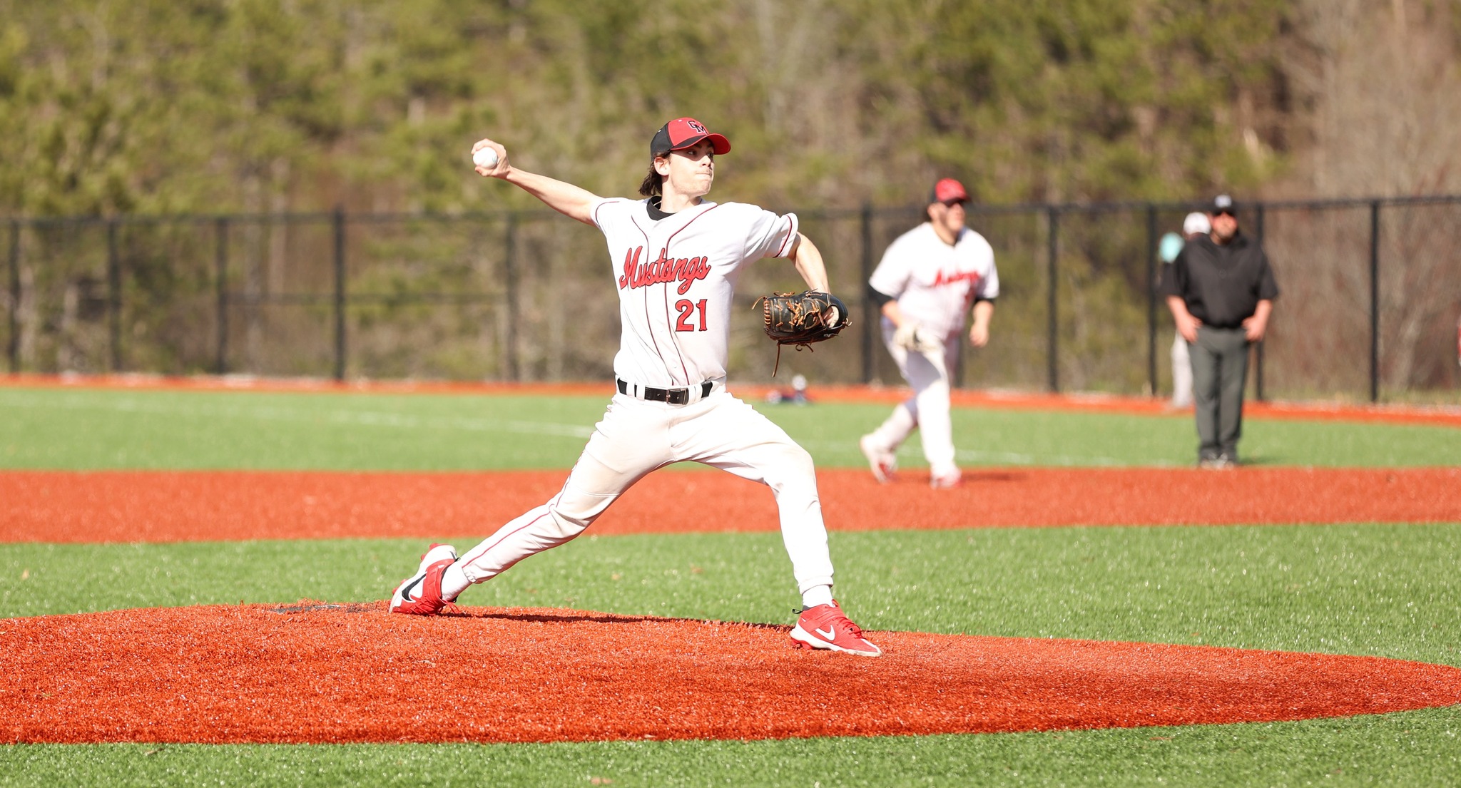 Seawolves handle Mustangs