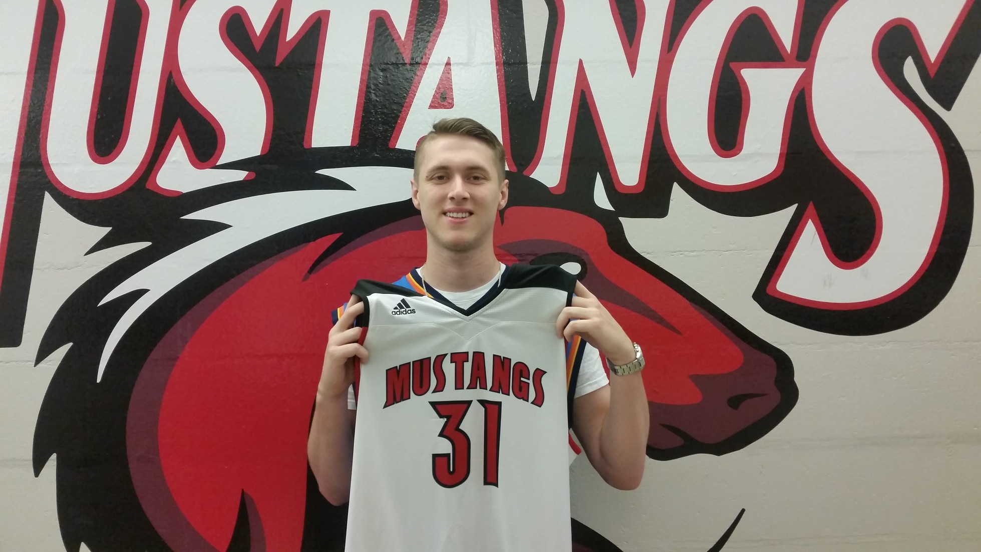 Madisons' West Transfers to CM