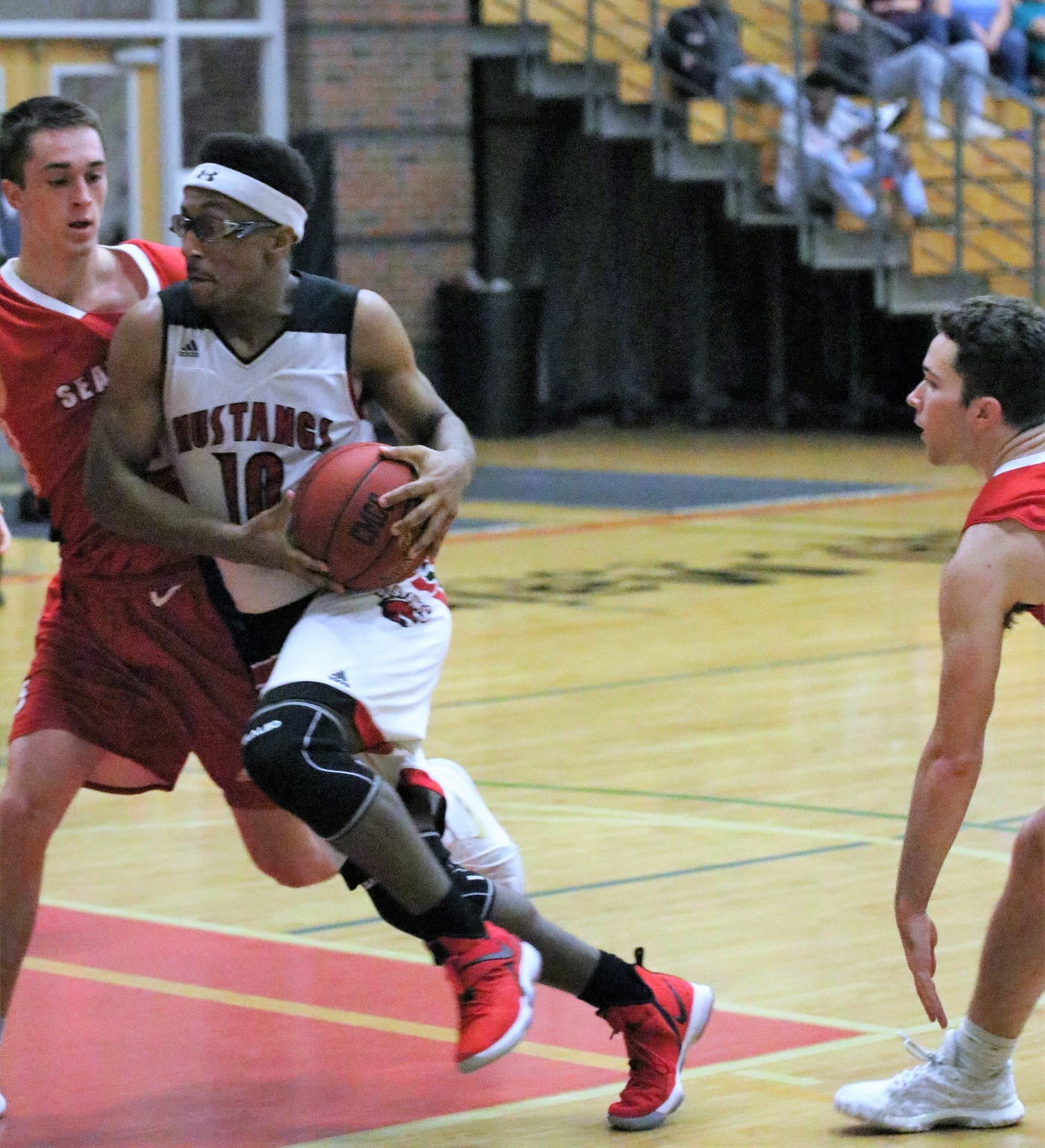 Mustangs trounce the Black Sheep 97-52