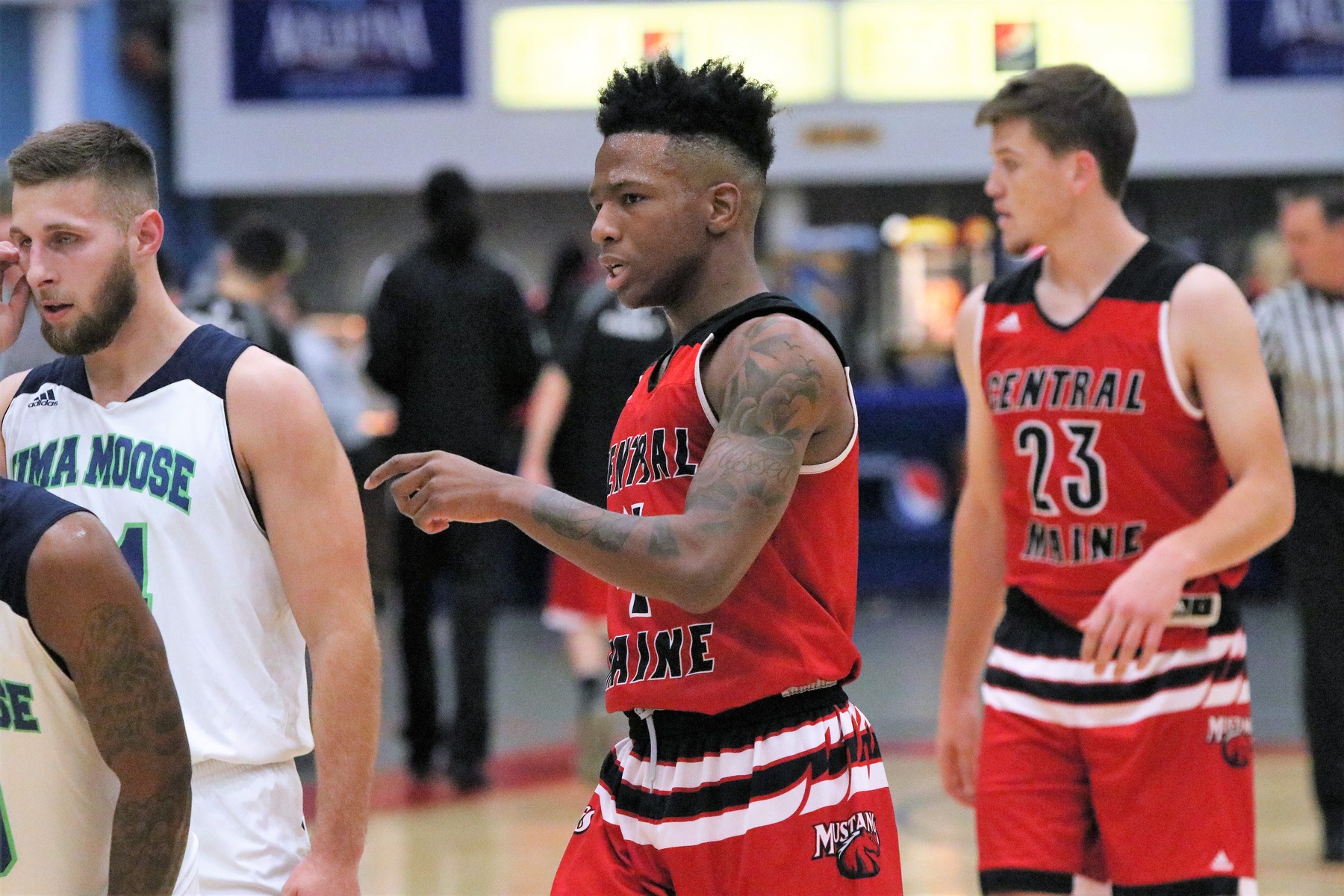 Mustangs Run Over Rams 90-71