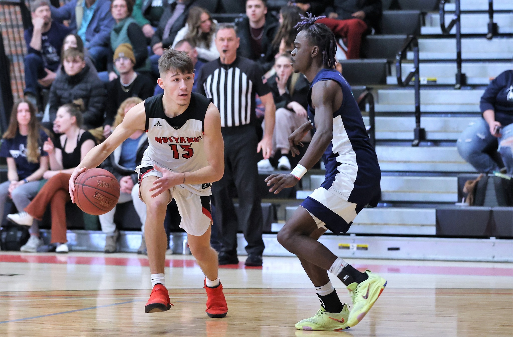 Mustangs Hold Off Moose