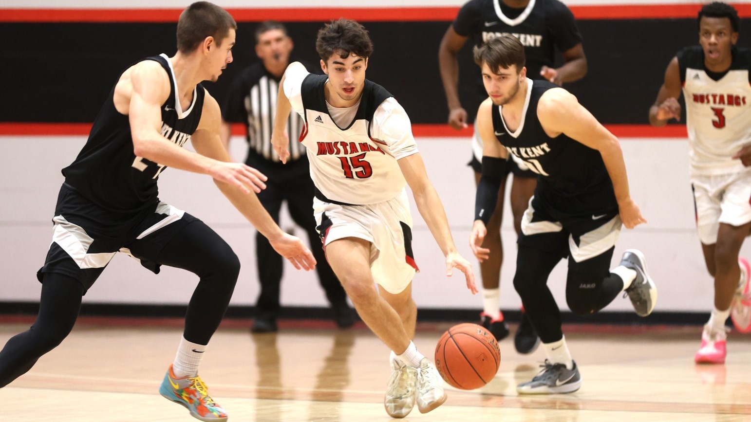 Mustangs Beaten by Bengals in Final Non-Conference Game