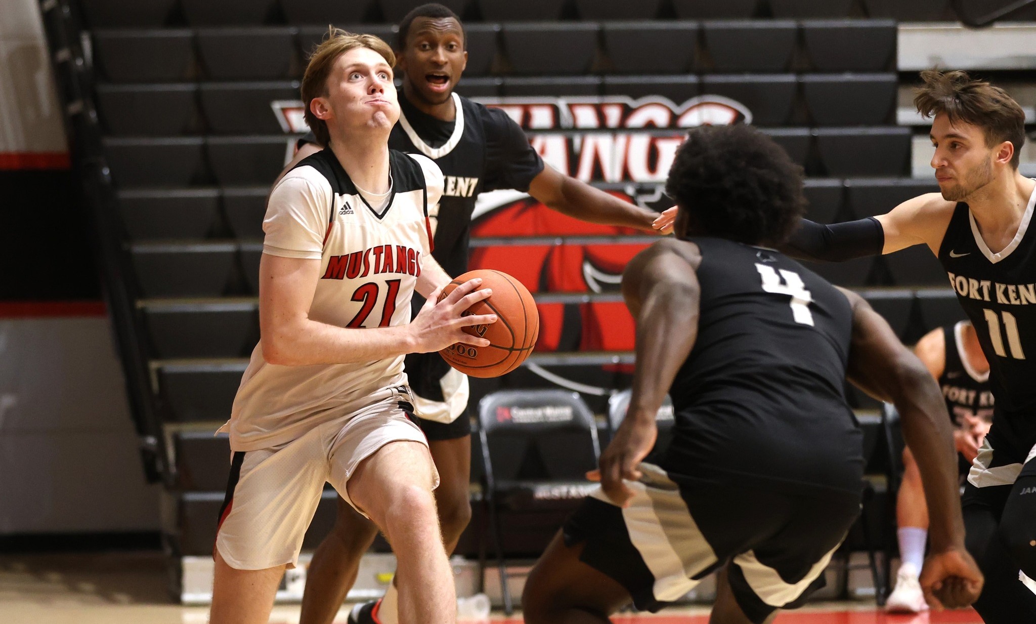 Men&rsquo;s Basketball Beaten By Bengals Late Surge