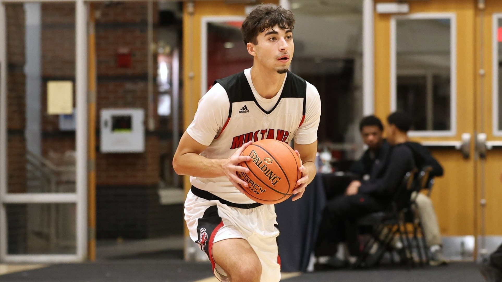 Men&rsquo;s Basketball Beats WOLBI, Stays Perfect in YSCC