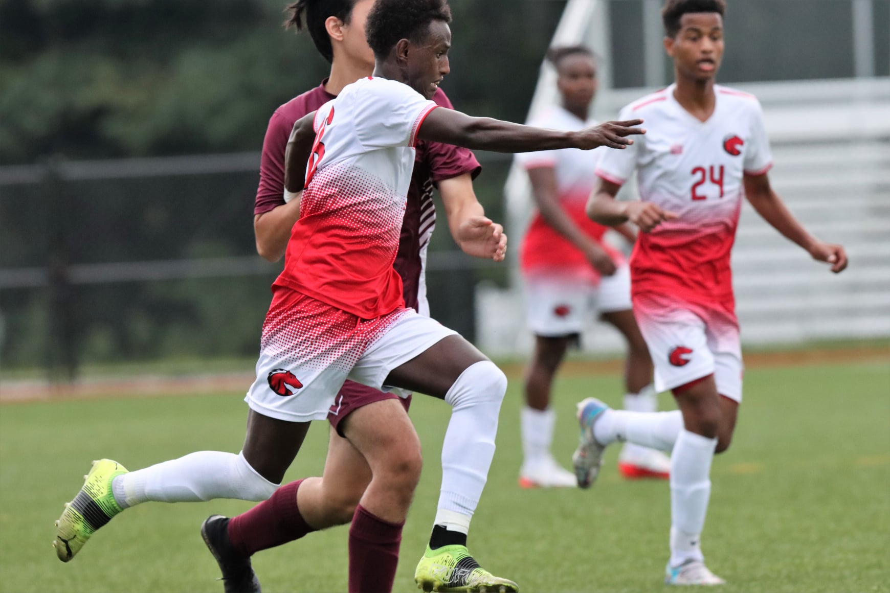 Mustangs top Lynx