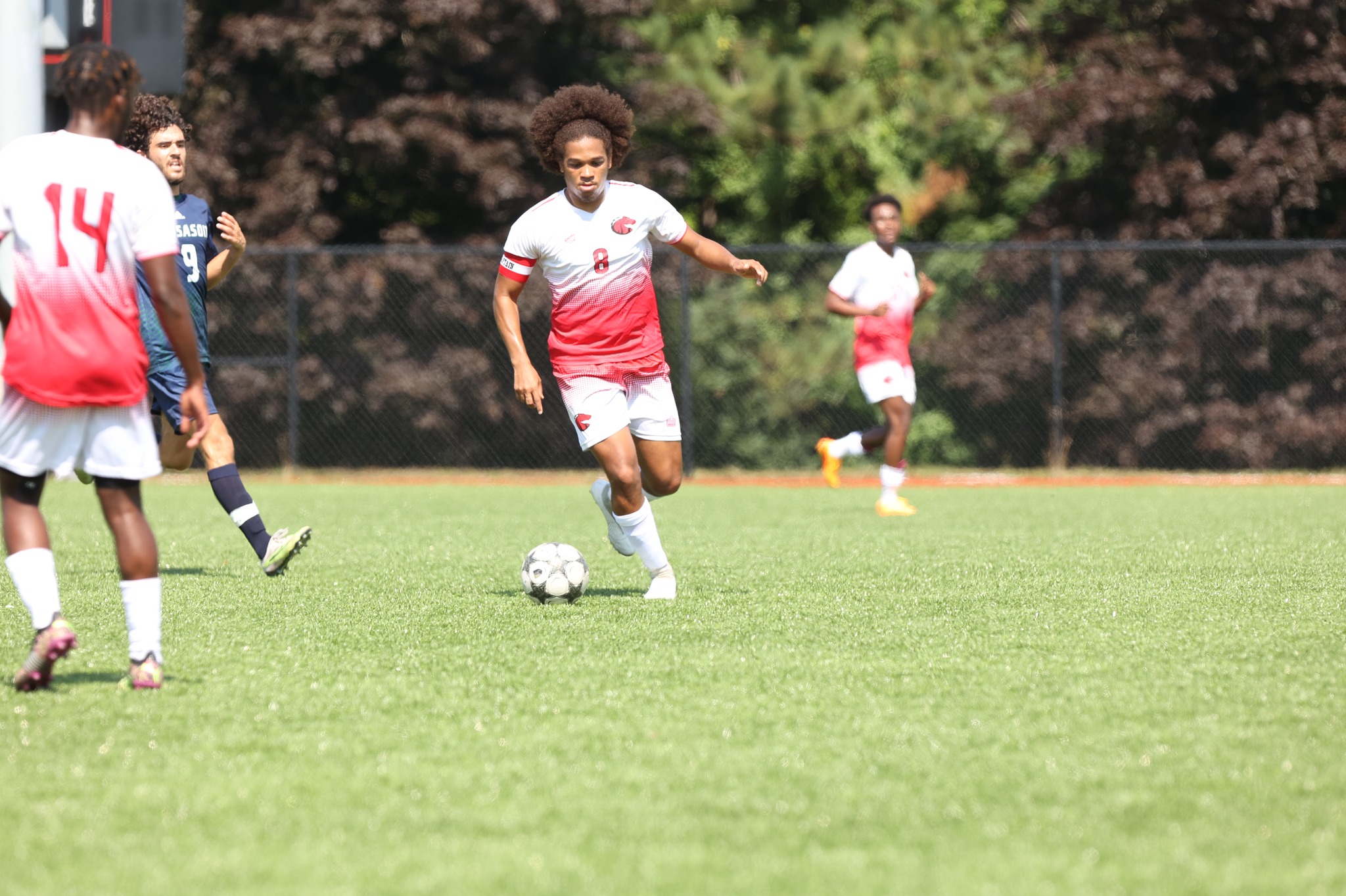 Men's Soccer returns to winnings ways
