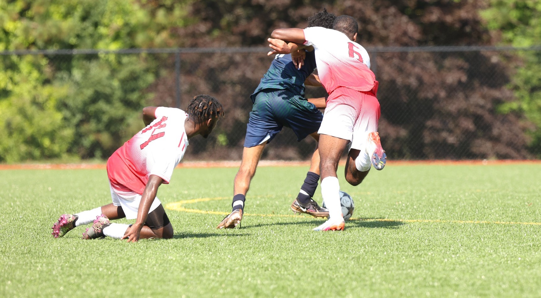 Men's Soccer falls to SMCC