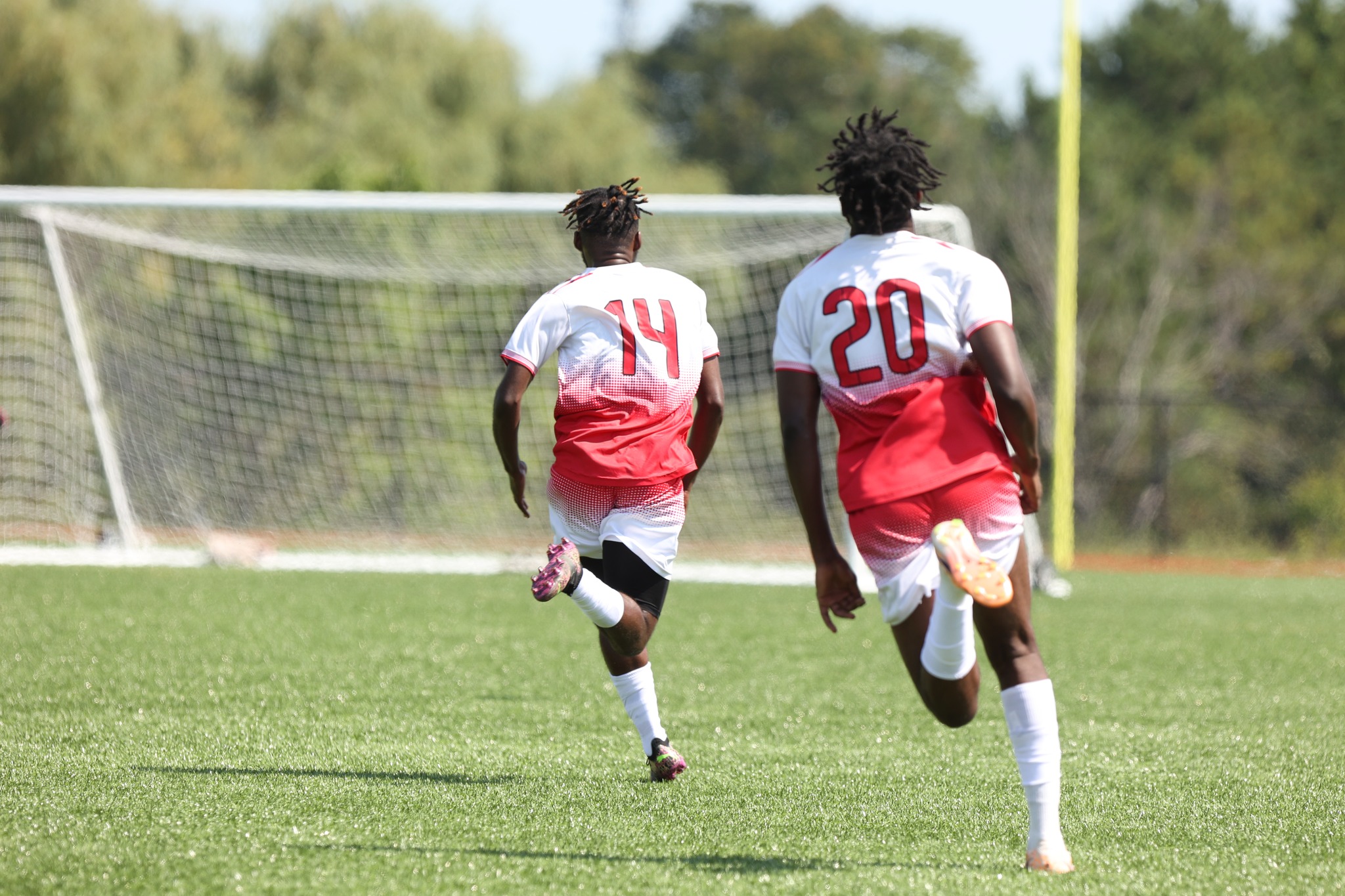 Men's Soccer dominates Knights in Vermont
