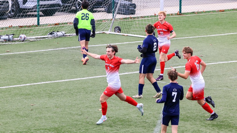 Mustangs Hold Off PSU Lehigh Valley, Advance to Championship