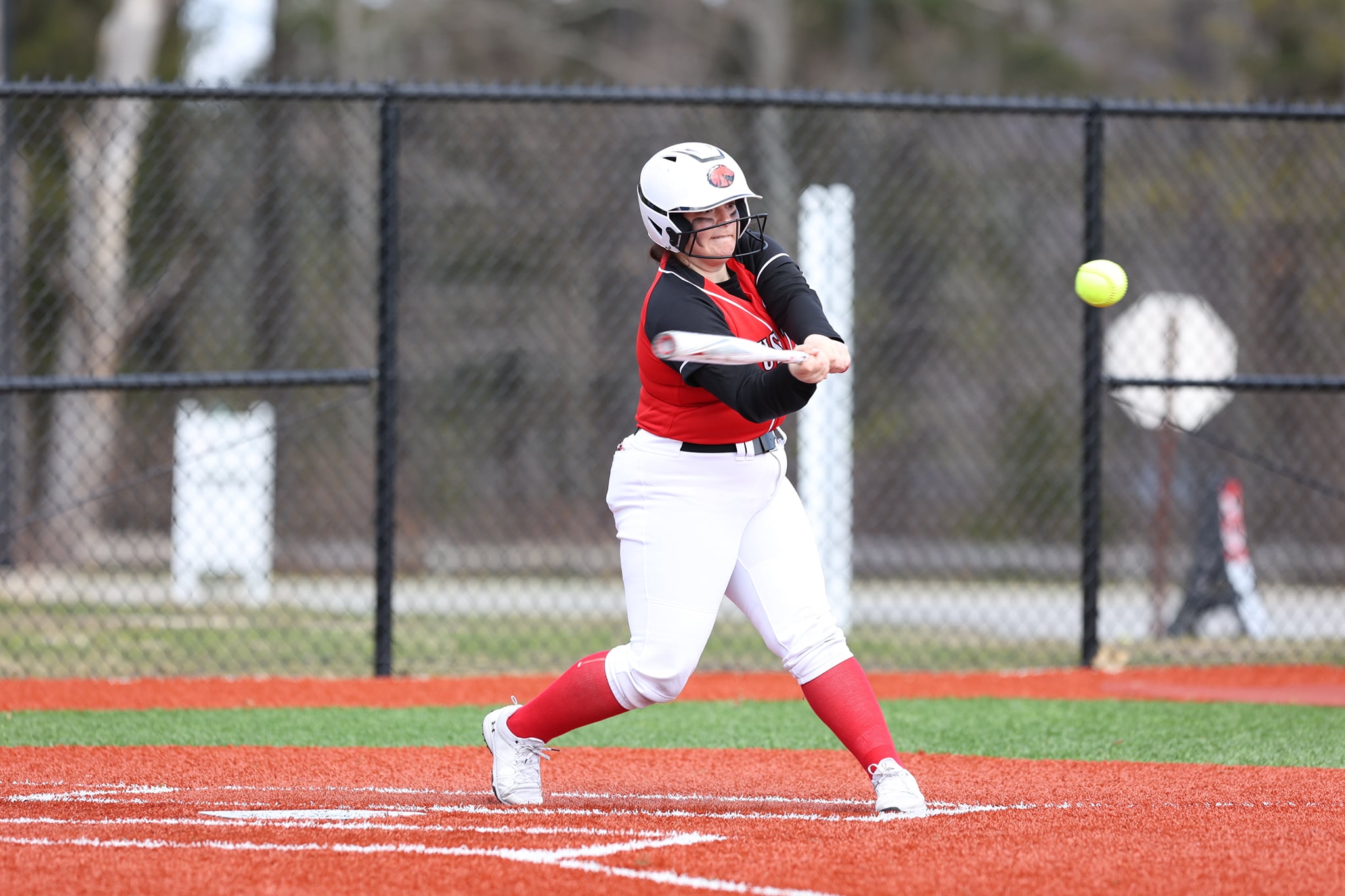 Mustangs Sweep Huskies