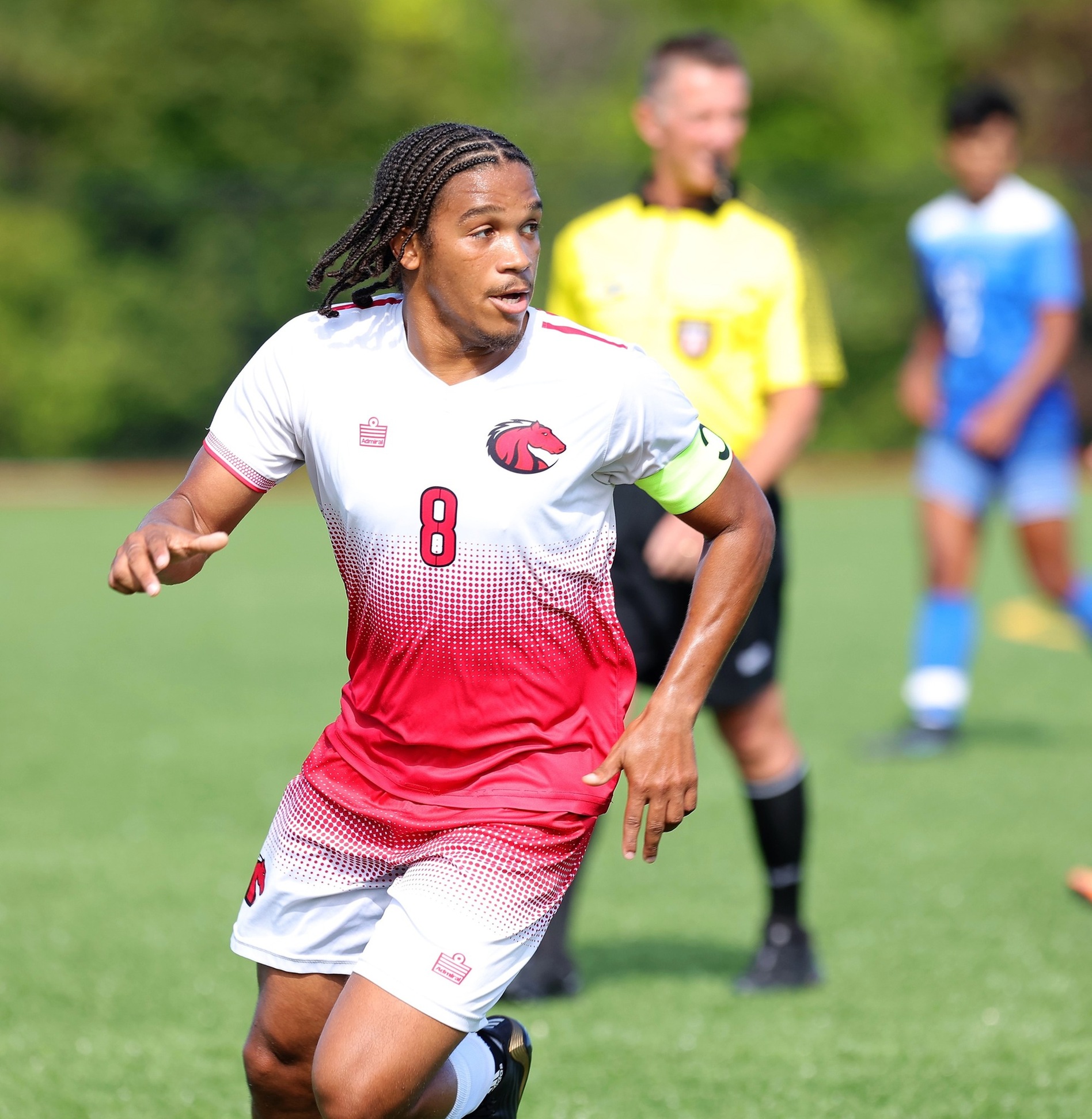 Mustangs Open up With Tie