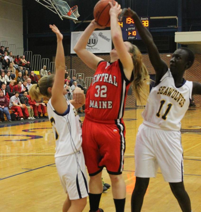 Women's Basketball defeats rival SMCC