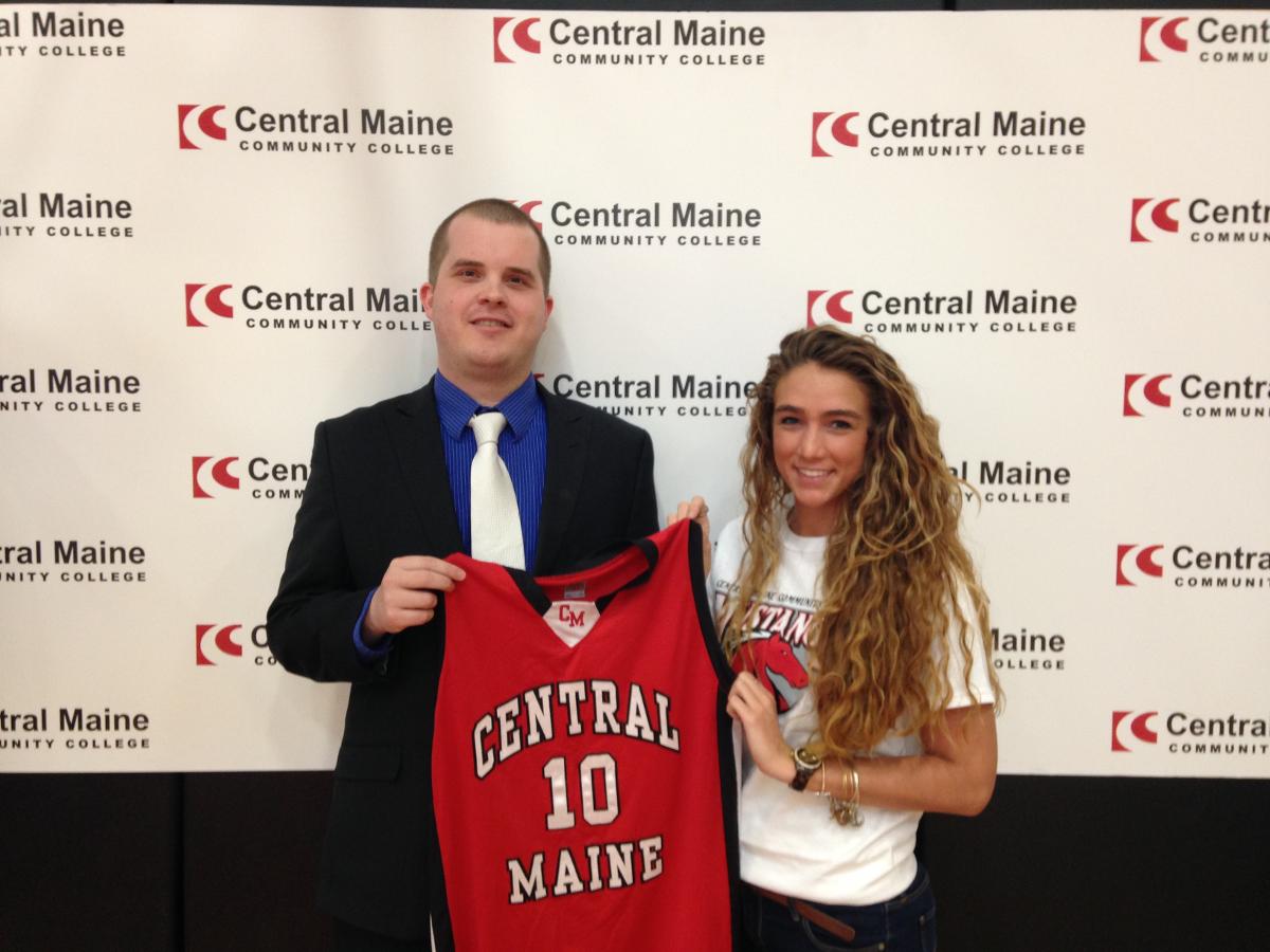 New Hampshire Point Guard, Ella Montminy, Commits to Lady Mustangs