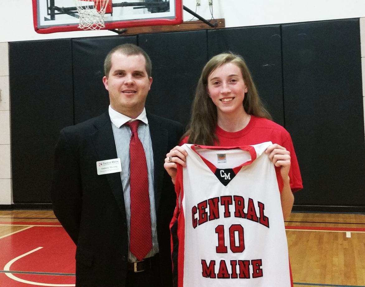 Women's Basketball lands top New Hampshire prospect