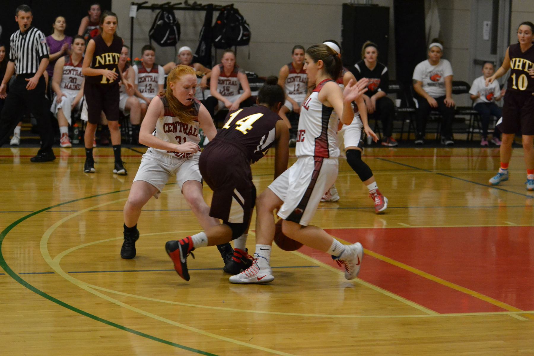 Lady Mustangs cage Herons