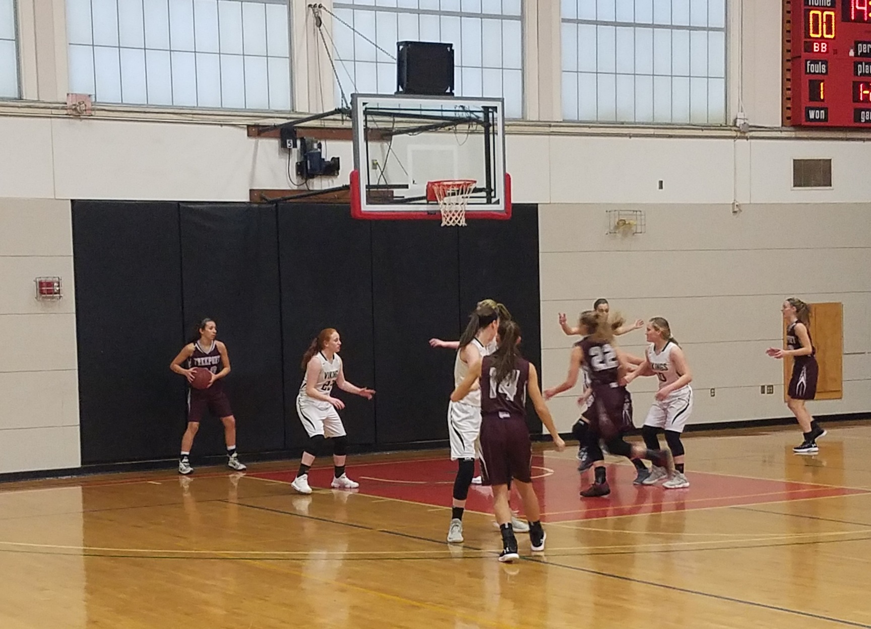 Lady Mustangs hosts 7th Annual Holiday Classic
