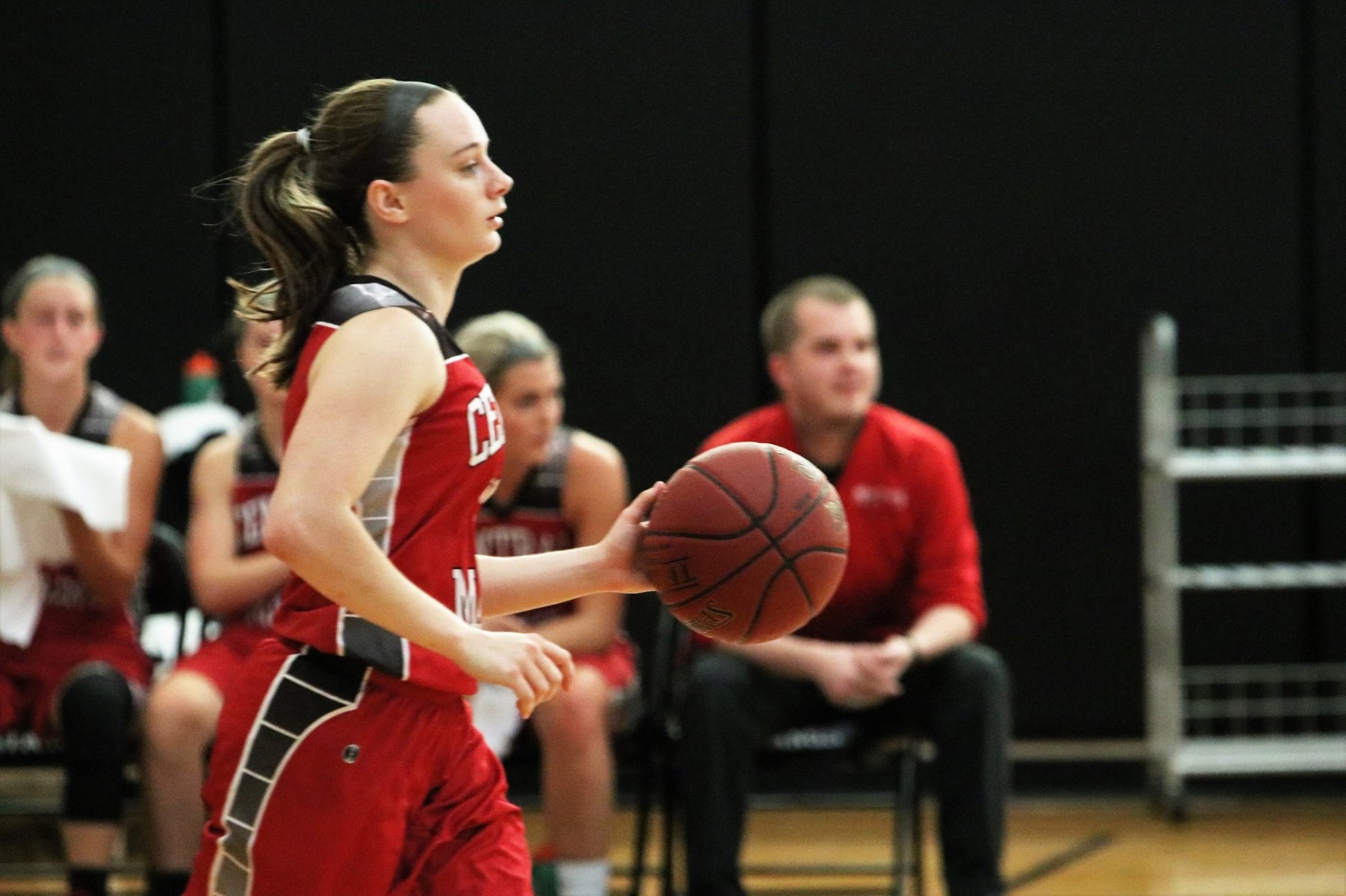 Lady Mustangs bounce back, slay Knights