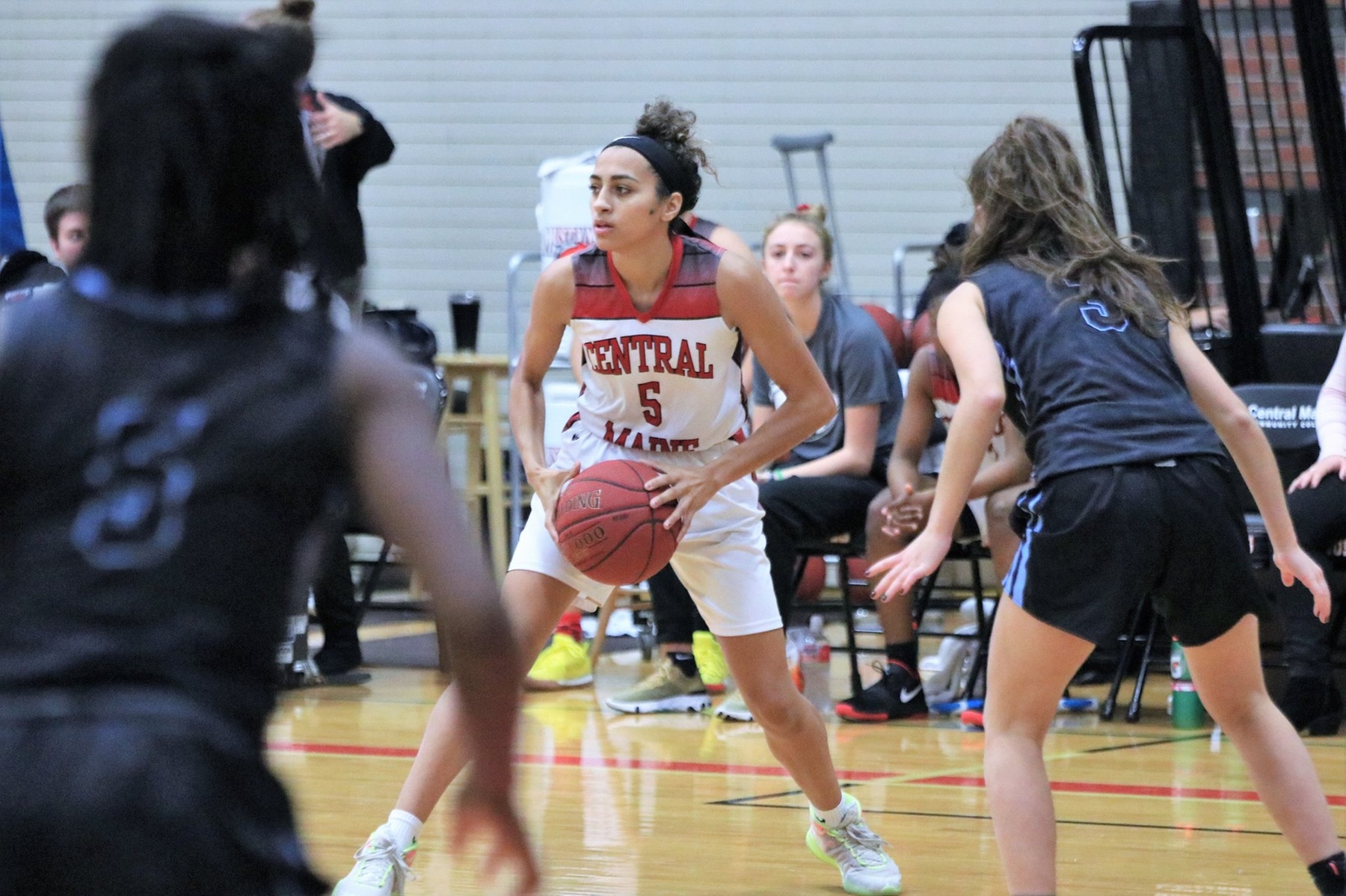 Lady Mustangs dispatch Knights in convincing fashion