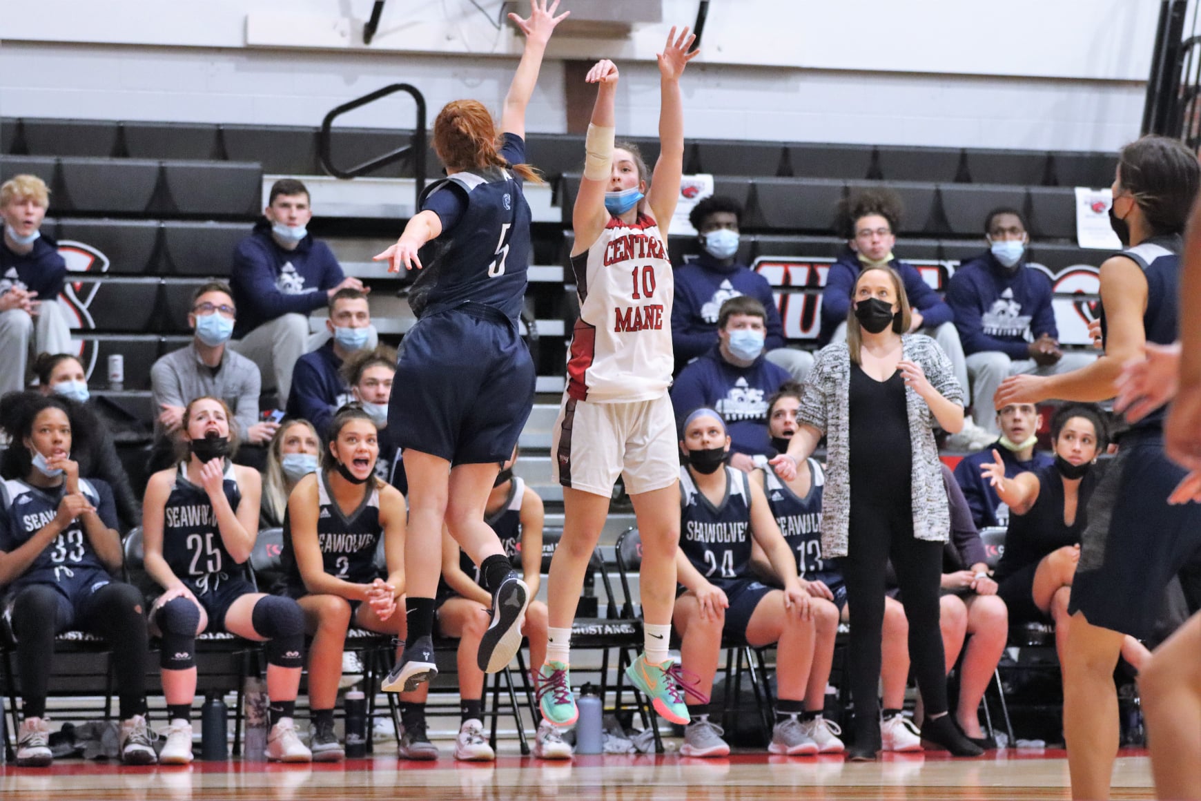 Mustangs shake pesky Seawolves