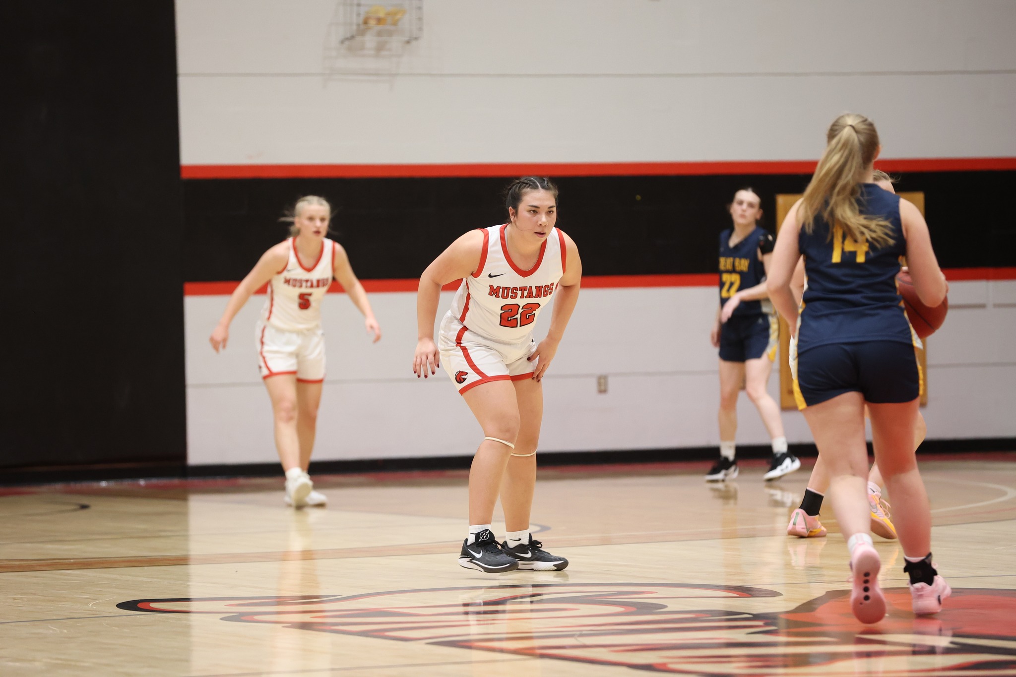 Women's Basketball dominates Bunker Hill