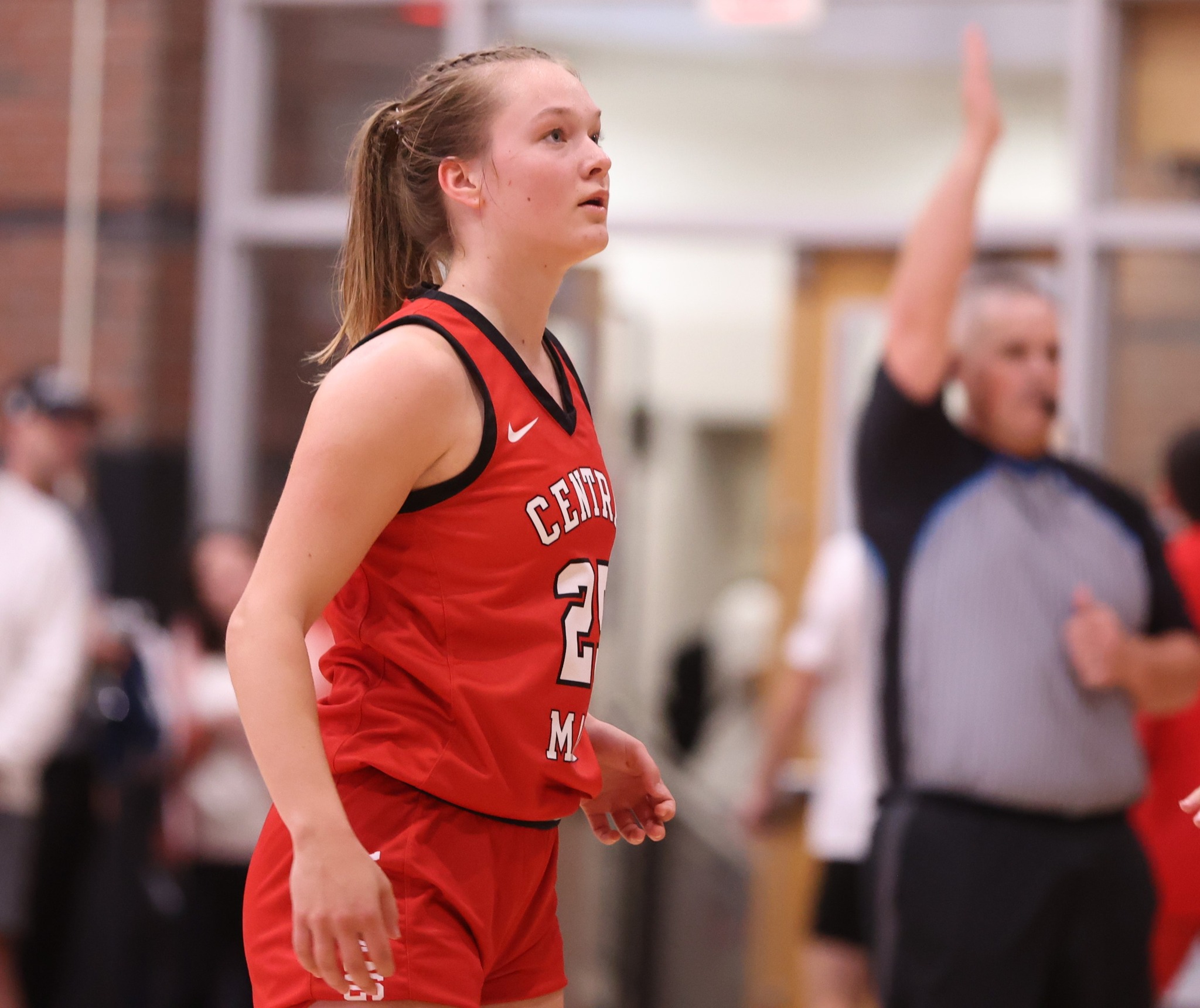 Women's Basketball dominant in season opener