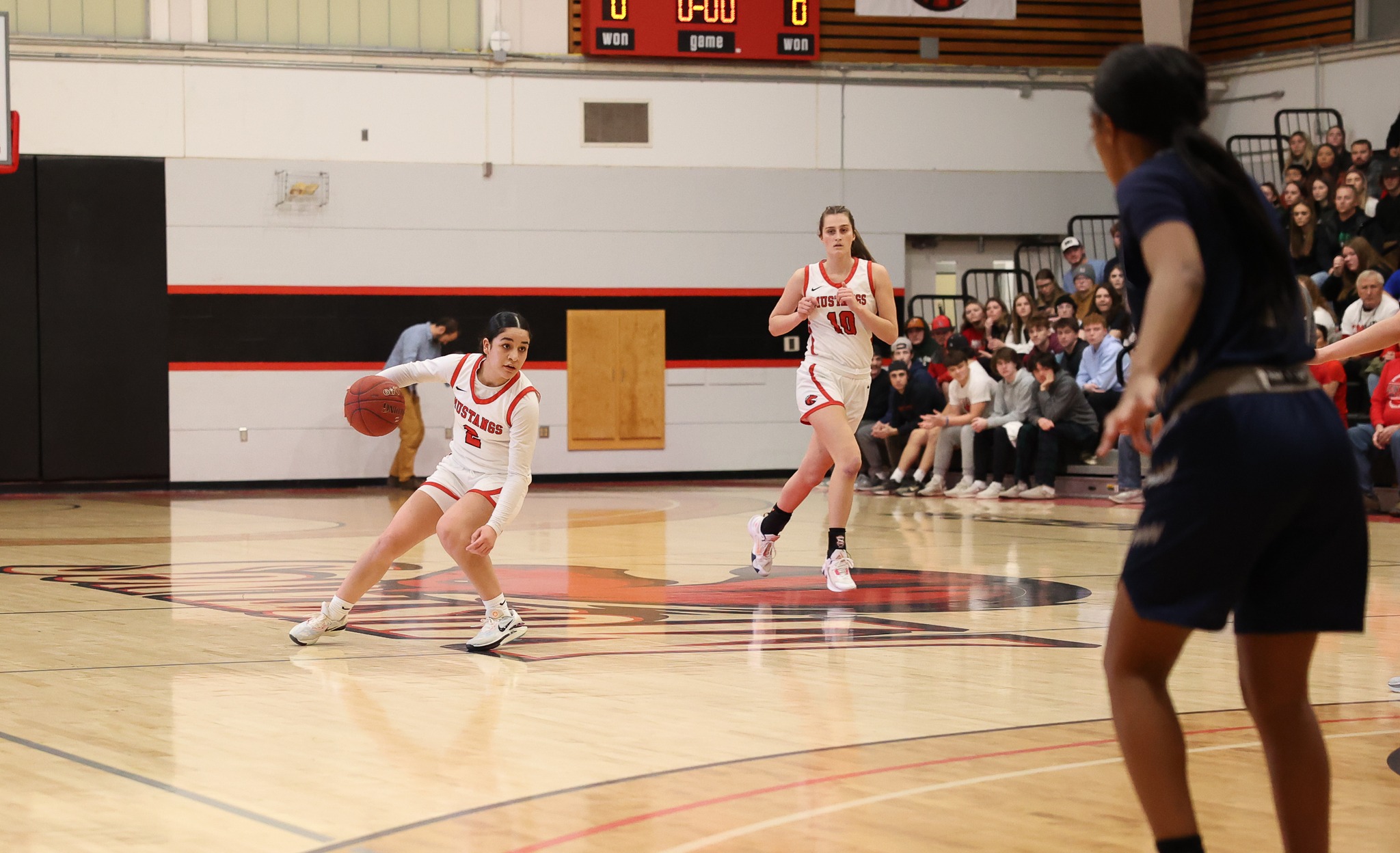 Mustangs make statement in win over CCRI