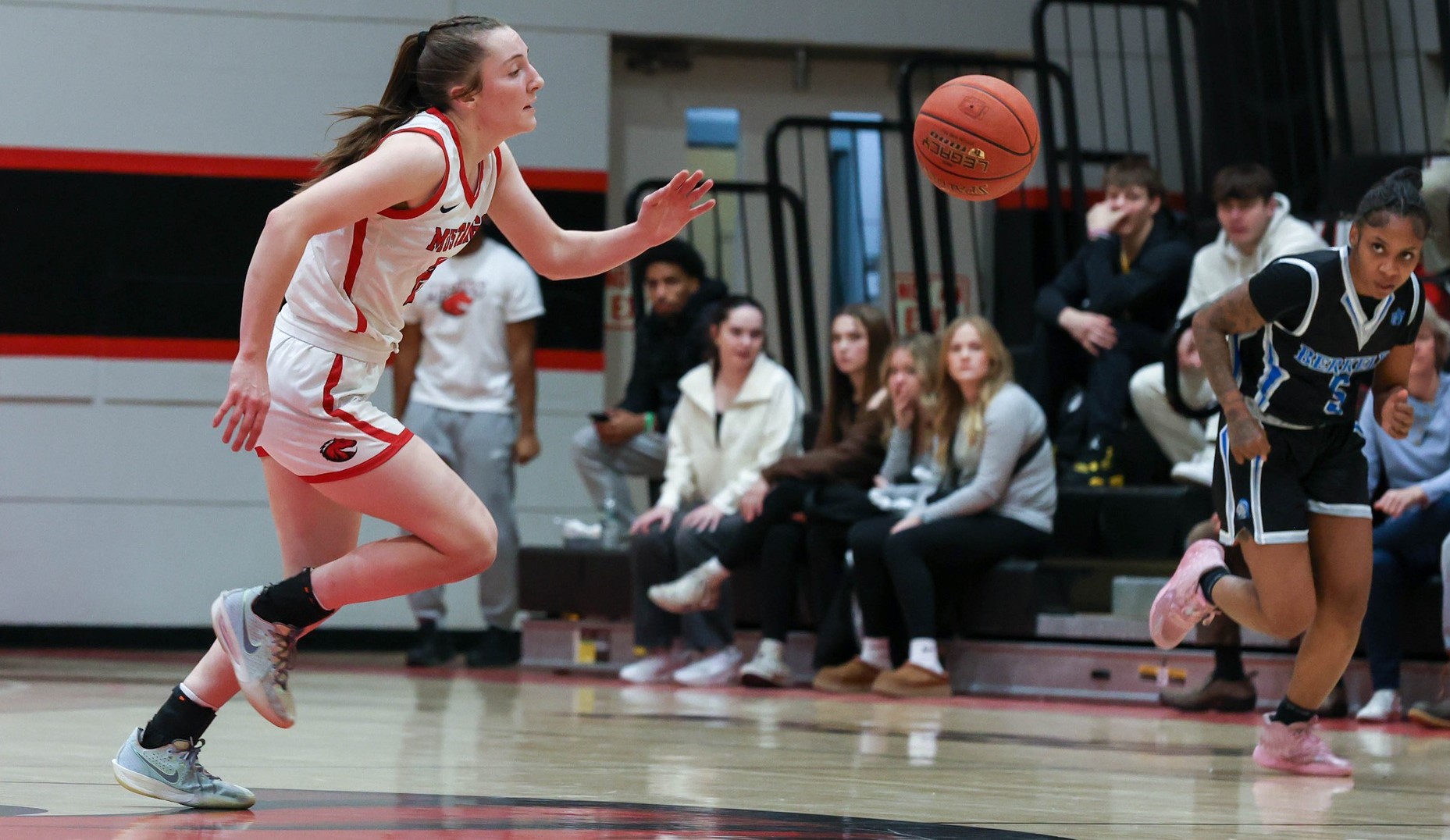Hartsgrove&rsquo;s Hot Streak Pushes Women&rsquo;s Basketball by Berkeley