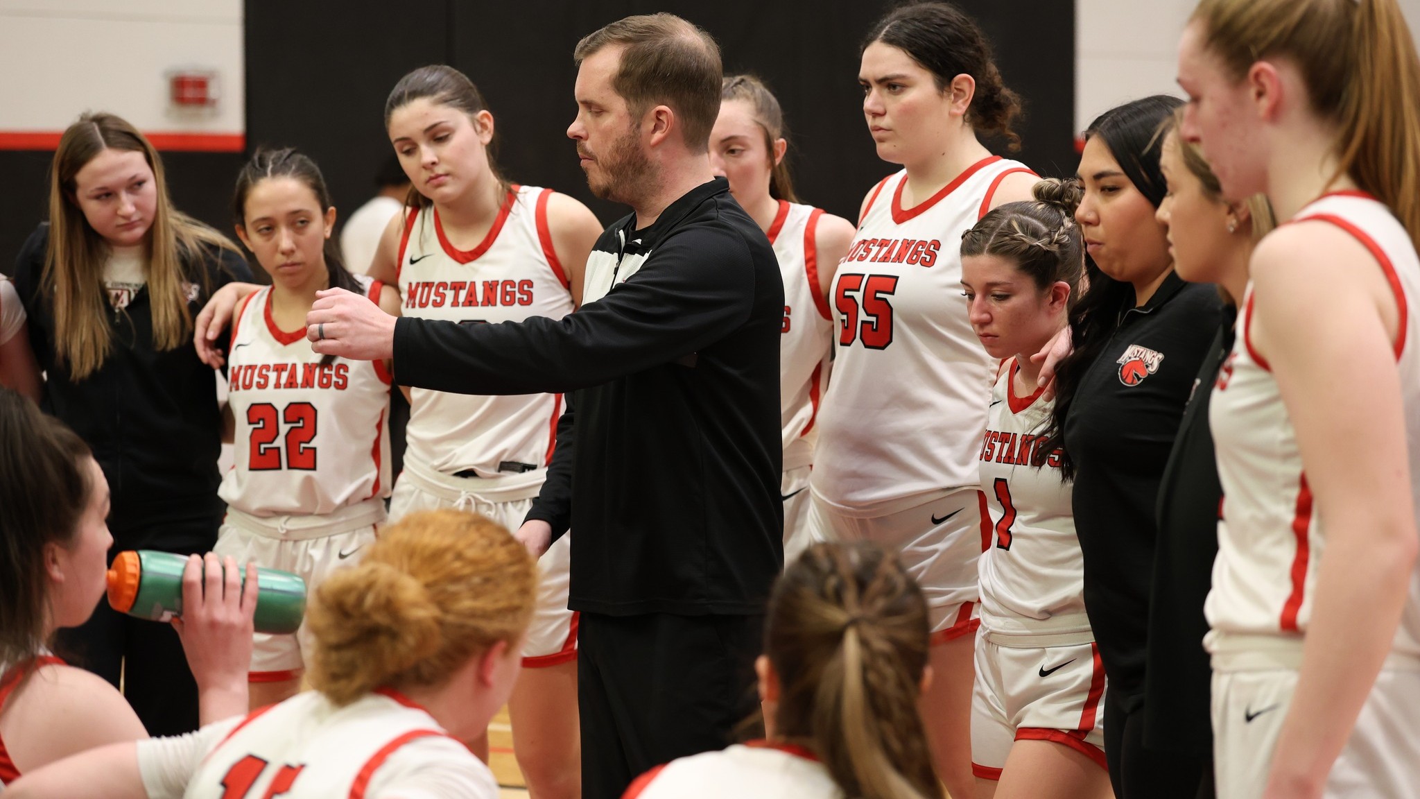 Women&rsquo;s Basketball Drops 90+ for Sixth Straight Game