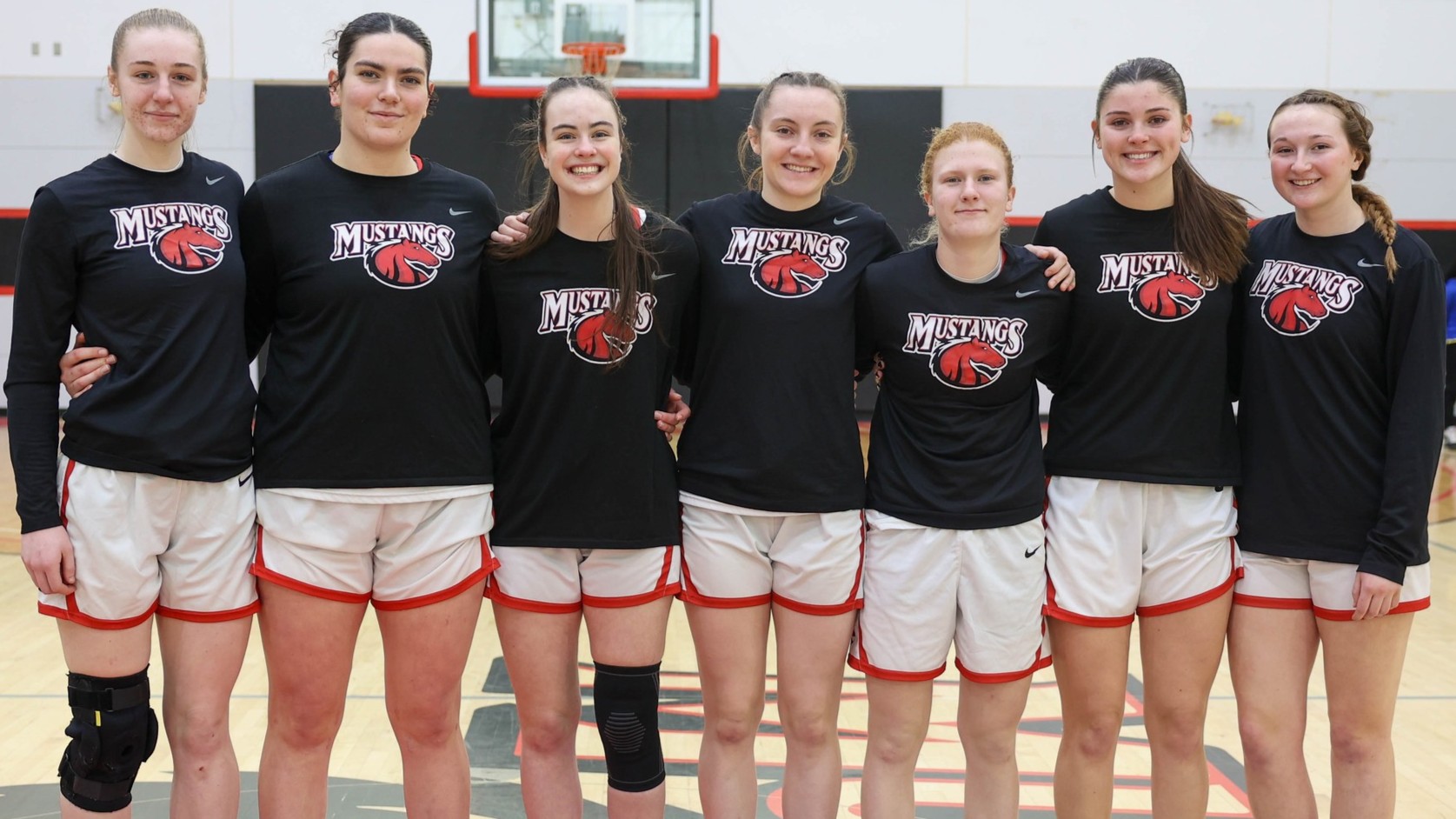 Mustangs Race By Express on Student-Athlete Recognition Day