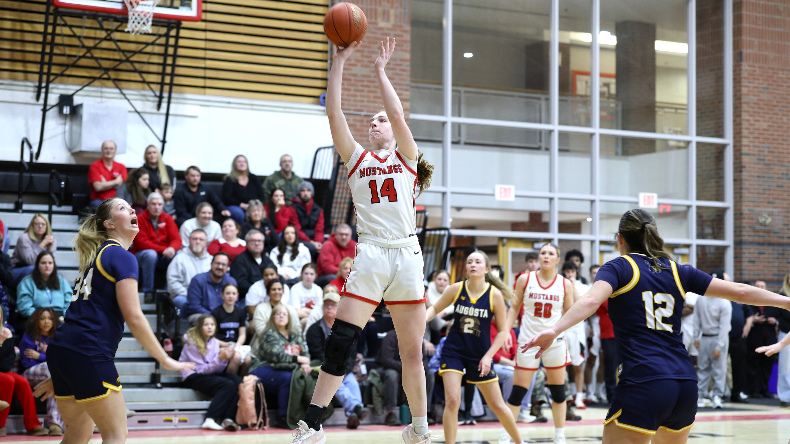 Moose Hand Mustangs First Loss of Season, 75-73