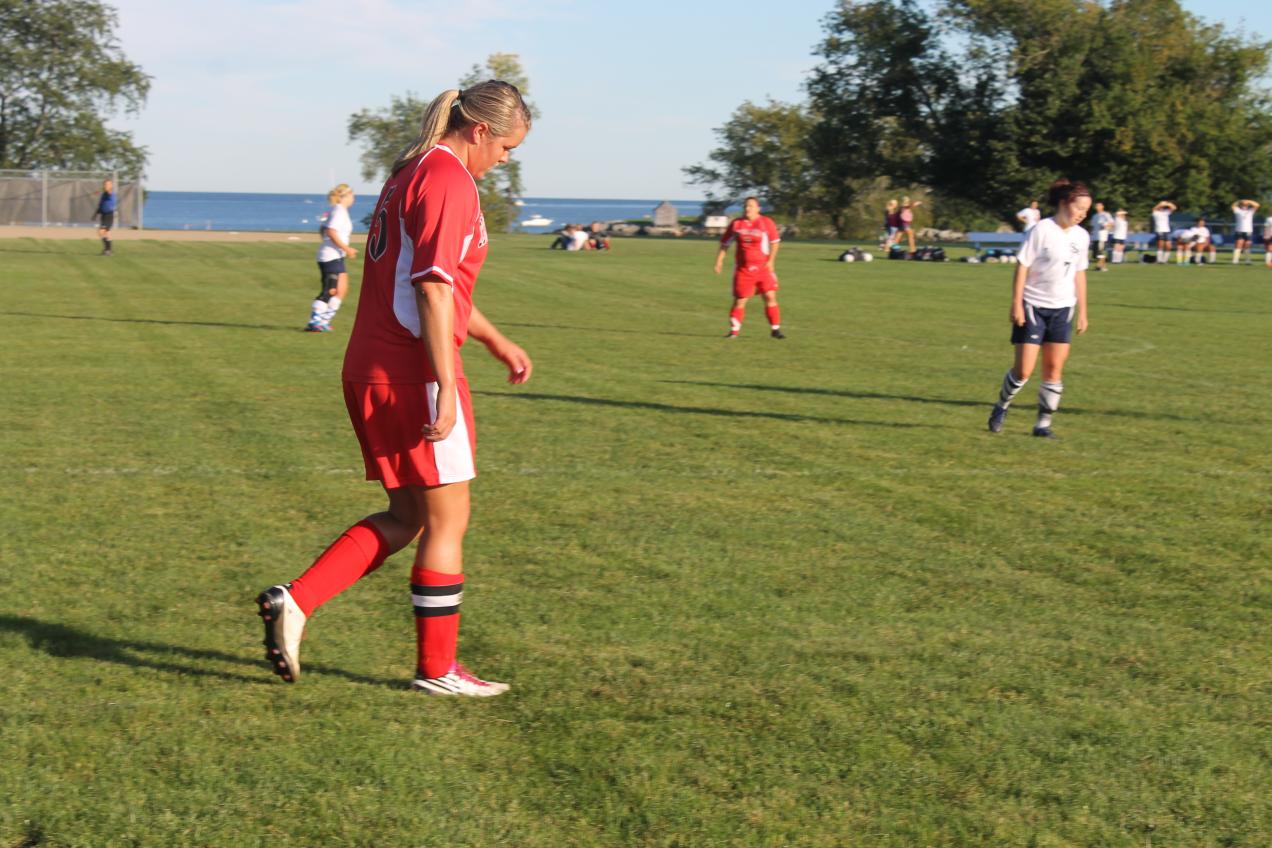 Mustangs fall to rival Seawolves
