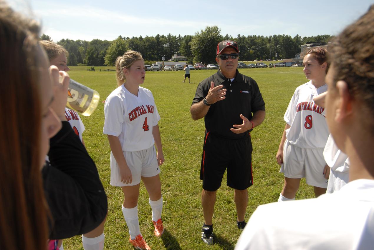Women's Soccer Hosting High School Clinic