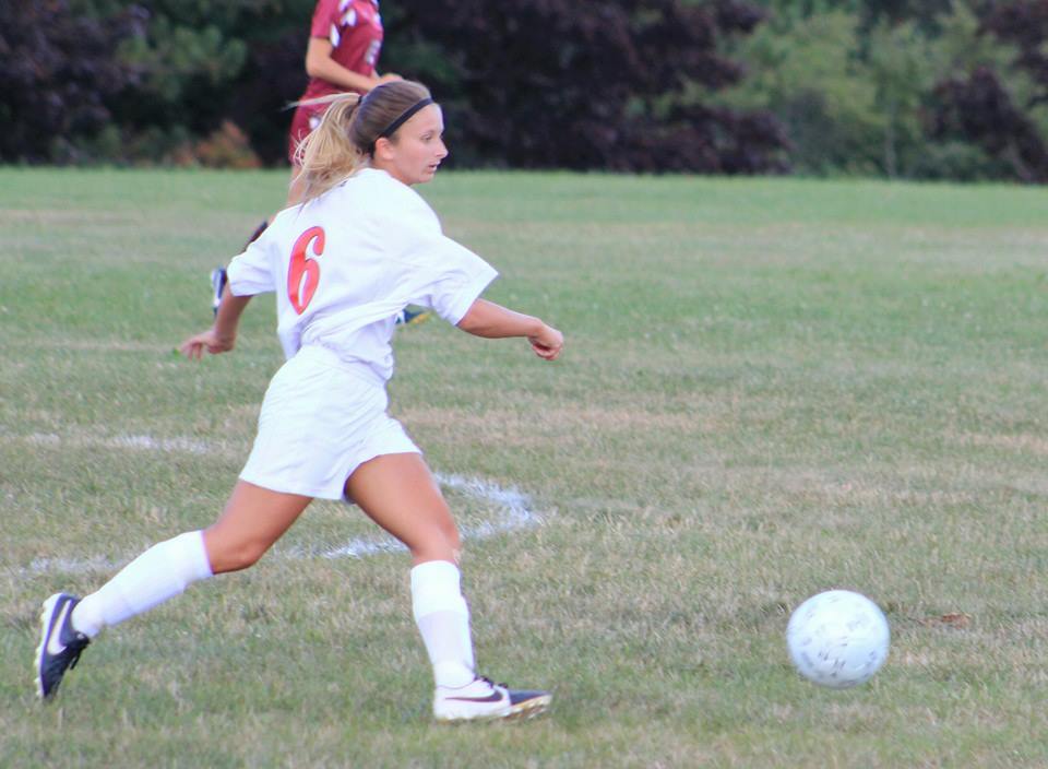 Women's Soccer falls in season finale