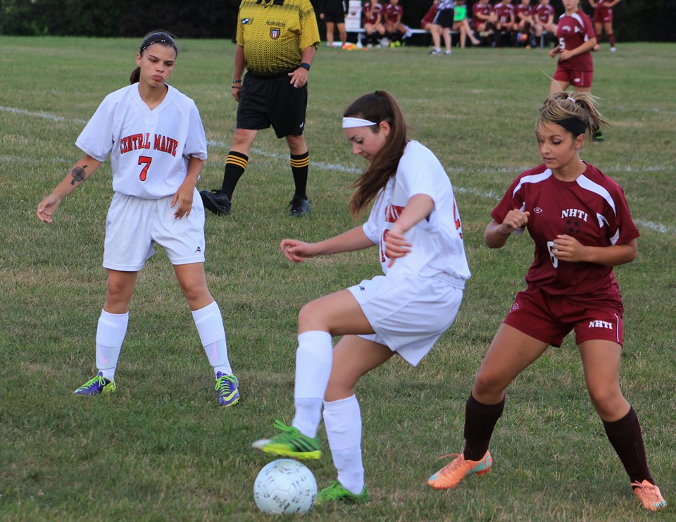 Mustangs drop opener to NHTI